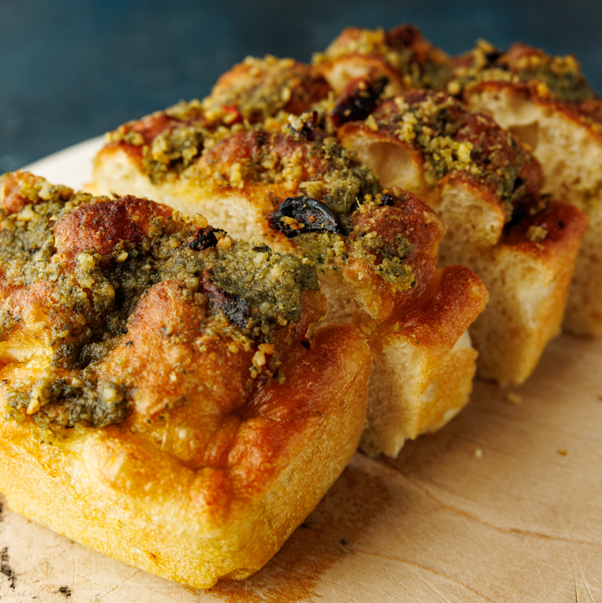 An image of Focaccia Pizza made in an Airfryer