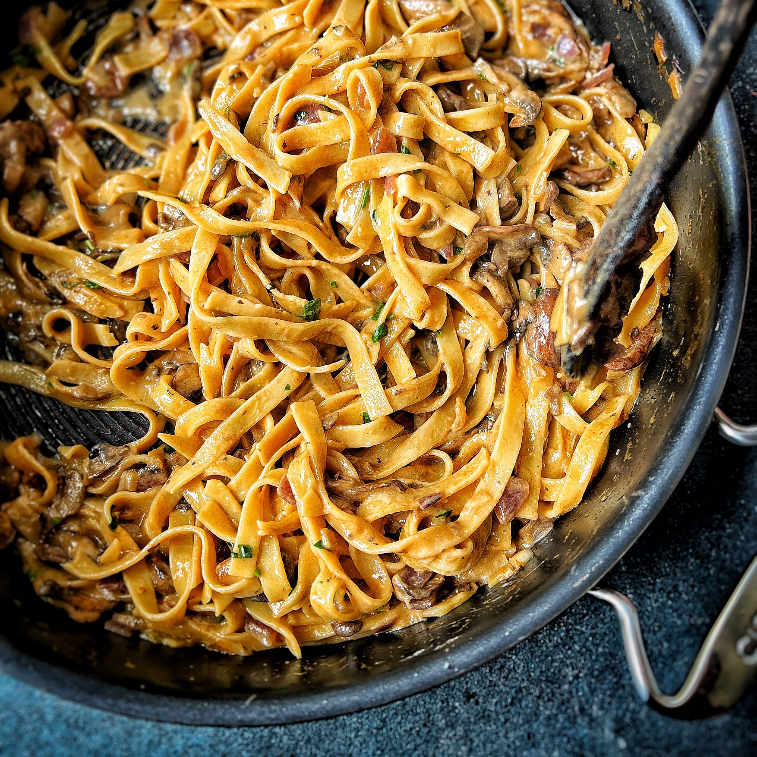 An image of Creamy mushroom Stroganoff linguine