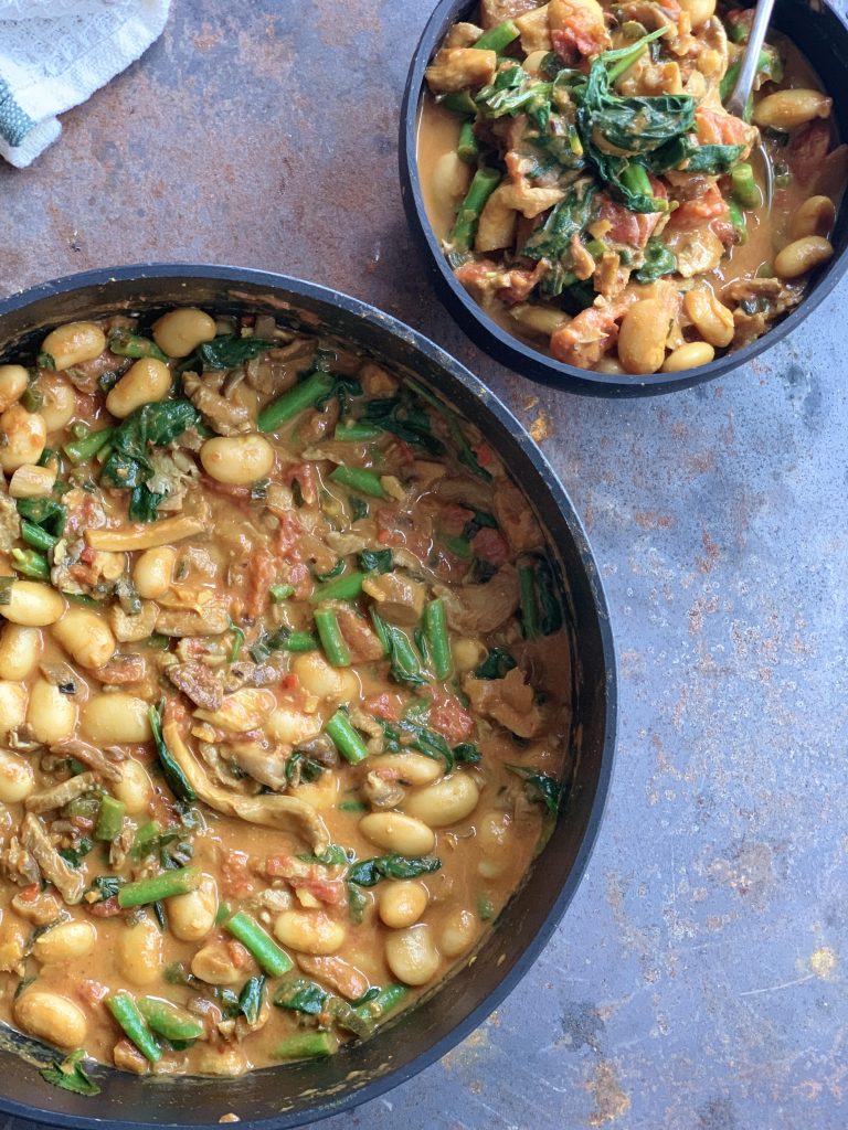 Spinach and butterbean curry